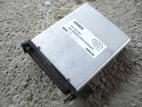Range Rover 2 Steuerger�t Luftfederung RQT100040