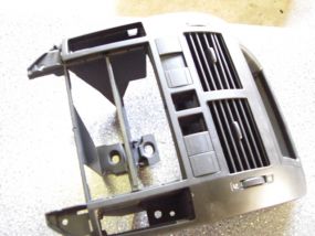 VW Polo 9N Verkleidung Mittelkonsole Luftd�se Mitte 6Q0353069M
