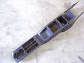 VW Polo 9N Mittelkonsole Getr�nkehalter Konsole �scher