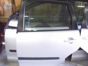 VW Polo 9N T�r T�re LH Silber LA7W