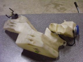 Audi A4 B6 Spritzwassertank Wischwasser 8E0955453