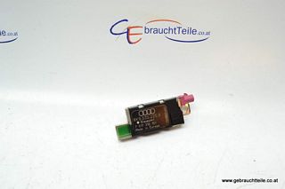 Audi A4 8K B8 07-12 Antenna control unit C-pillar