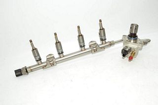 Seat Leon 5F 14- Pump fuel injectors fuel pump high pressure pump 4x