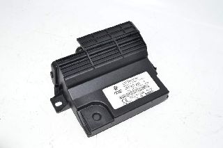 Audi A6 C6 4F 04-11 ECU central network control unit Bosch passenger side