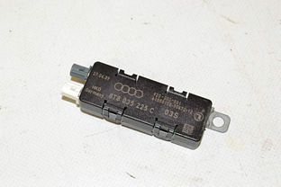 Audi A5 8T 07-12 Antenna amplifier control unit left back