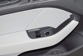 Audi A3 8V 12-15 Sitz Sitzgarnitur 3-Türer Stoff / Leder Titangrau Armlehne
