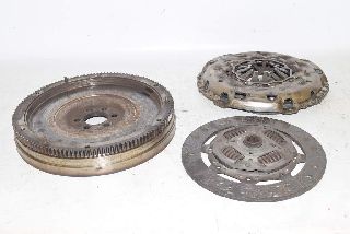VW Passat 3G B8 14- Flywheel Swing washer + clutch clutch disc luk 1,6CR
