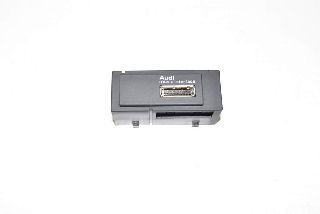 Audi A3 8V 12-15 Plug AMI external Audio Sources