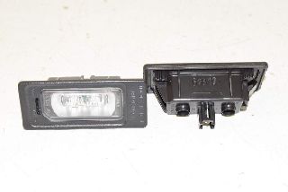 Audi Q5 8R 13- License plate light left and right LED as good as new