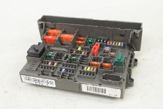 BMW 3er E90 E91 05-11 Control unit central onboard power supply control unit fuse carrier FUSE Box Original