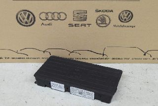 Audi A4 8W B9 16- Stecker AUX IN Koppelantenne Induktionsladen ORIGINAL
