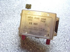 Audi A4 B6 8E 00-04 mobile amplifier antenna amplifier