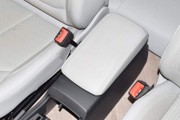 Audi A3 8V 12-15 Sitz Sitzgarnitur 3-Türer Stoff / Leder Titangrau Armlehne