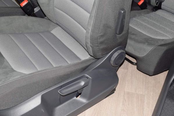 VW Golf 7 Sportsvan 14- Sitz Sitzgarnitur komplett Stoff Alcantara R-Line Sitzheizung