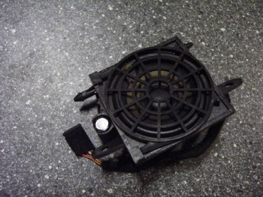 Audi A4 B6 8E 00-04 speaker front center