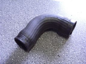VW Passat 3B 96-00 Schlauch Ladeluftkühler Druckrohr