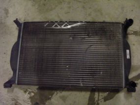 Audi A4 B6 8E 00-04 Wasserkühler Kühler